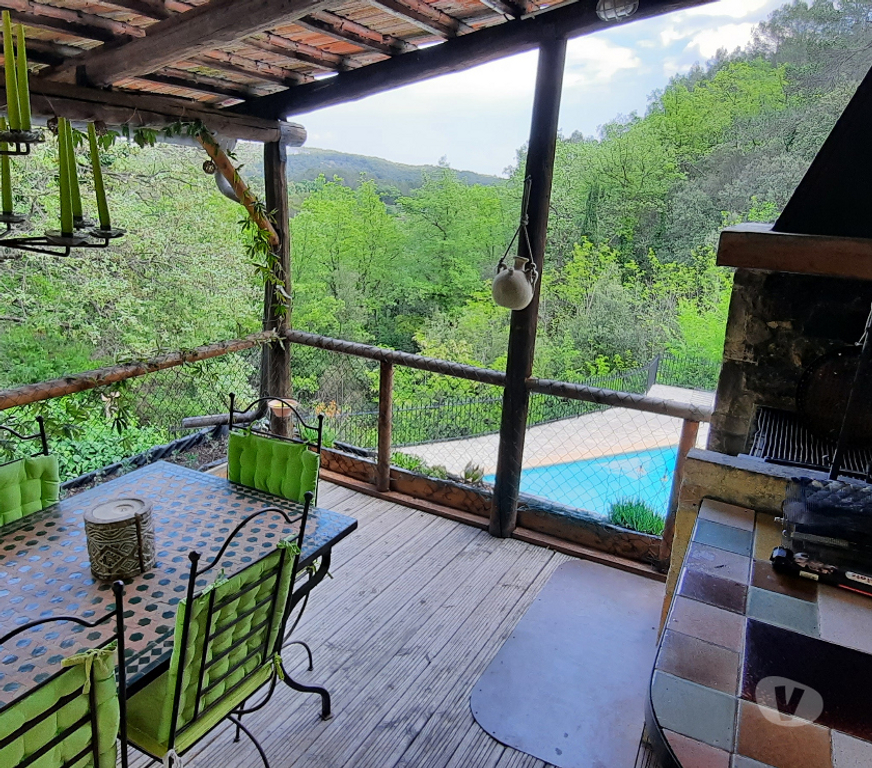 location saisonniere Var Lorgues - 83510 - Photos Vivastreet Maison du train avec grande piscine