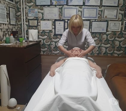 Massage Thiais Val-de-Marne - Photos Vivastreet massage sur table avec de l'huile dans mon cabinet prof