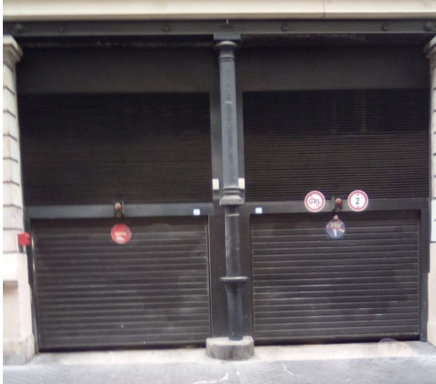 Parkings - Garages Paris Paris 10ème ardt - 75010 - Photos Vivastreet Location de parking rue d'Enghien, Paris 10ème