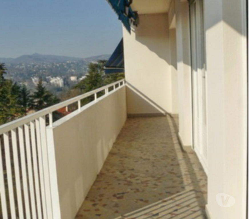 Location appartement Rhône Caluire et Cuire - 69300 - Photos Vivastreet : F4 CALUIRE BE 4eme ASC+VUE +PARKING+CALME 1250 mois+ charg