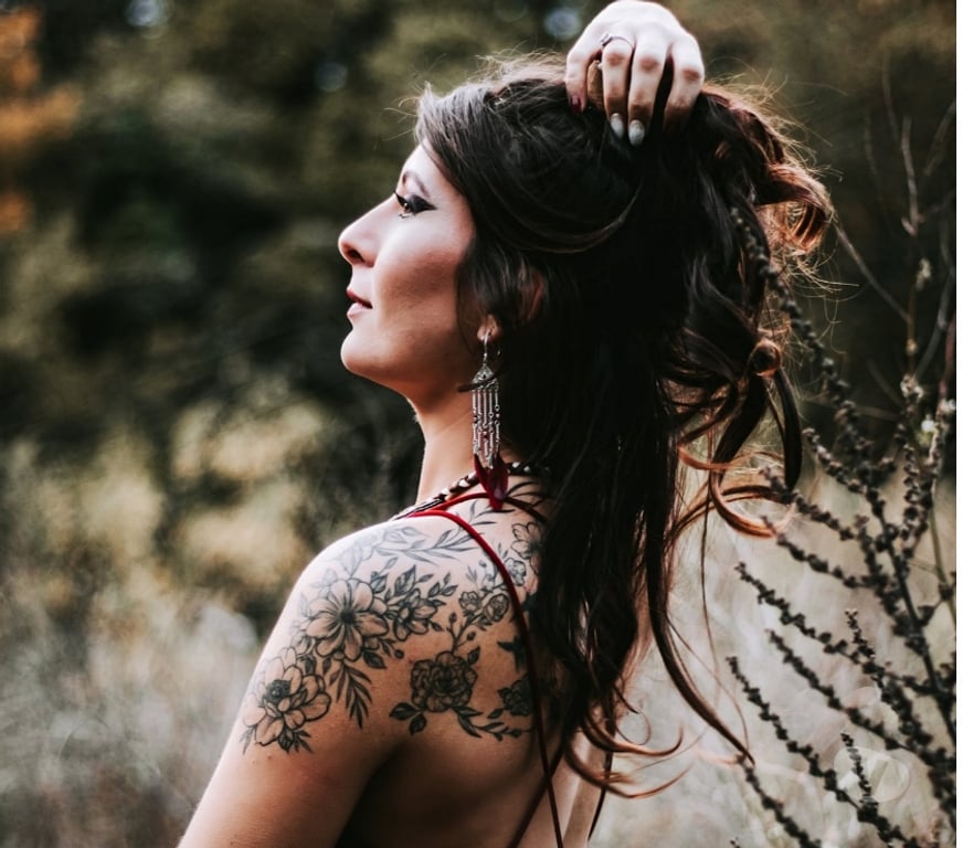 Castings, modèles, photographes Drôme St Paul Trois Chateaux - 26130 - Photos Vivastreet Photographe en extérieur – Saint-Paul-Trois-Châteaux