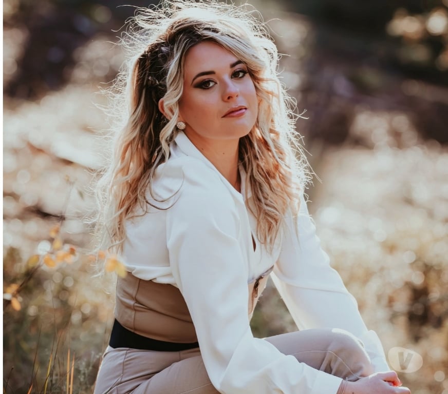 Castings, modèles, photographes Drôme St Paul Trois Chateaux - 26130 - Photos Vivastreet Photographe en extérieur – Saint-Paul-Trois-Châteaux