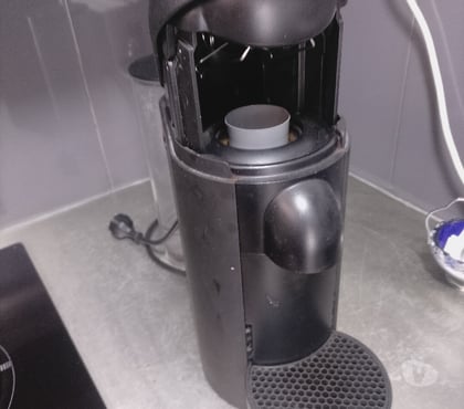 Electroménager Aix en Provence Aix en Provence - Photos Vivastreet Machine a café Nespresso vertuo plus garantie