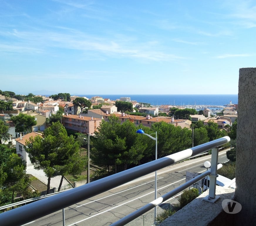 Appartement meublé Bouches-du-Rhône Sausset les Pins - 13960 - Photos Vivastreet LOUE STUDIO MEUBLEE