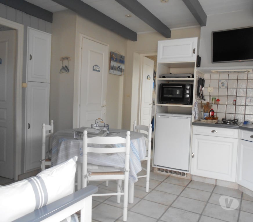 location saisonniere Charente-Maritime St Martin de Re - 17410 - Photos Vivastreet ILE de Re 2 3 pers, vélos, wifi, parking