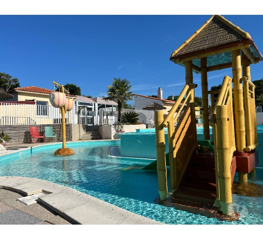 location saisonniere Loire-Atlantique Pornic - 44210 - Photos Vivastreet Mobil-home premium 3 chambres été comme hiver !