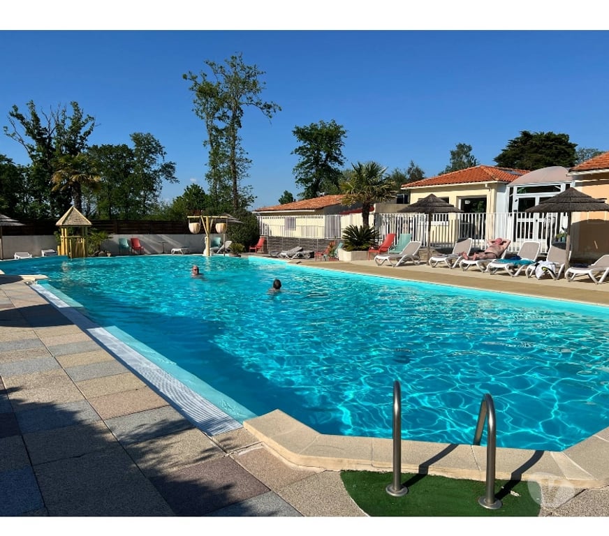 location saisonniere Loire-Atlantique Pornic - 44210 - Photos Vivastreet Mobil-home premium 3 chambres été comme hiver !