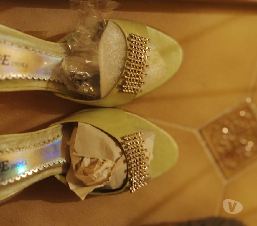 Chaussures Bouches-du-Rhône Simiane Collongue - 13109 - Photos Vivastreet Vend le lot de chaussures