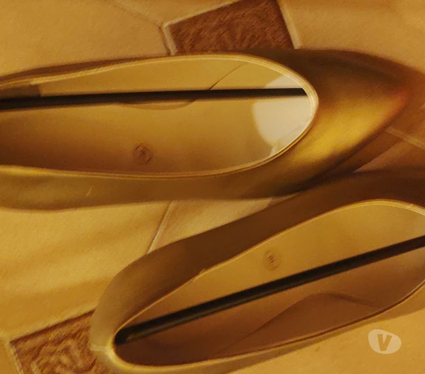 Chaussures Bouches-du-Rhône Simiane Collongue - 13109 - Photos Vivastreet Vend le lot de chaussures