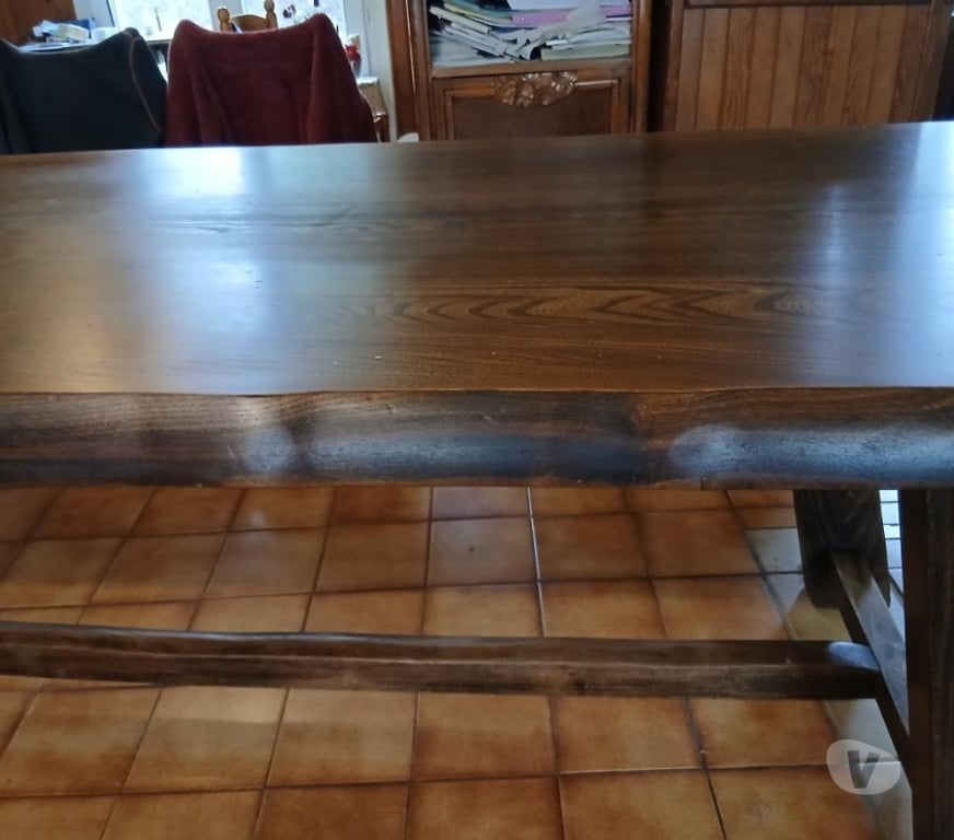 Ameublement & art de la table Finistère Chateauneuf du Faou - 29520 - Photos Vivastreet Grande table de ferme en chêne massif vernie