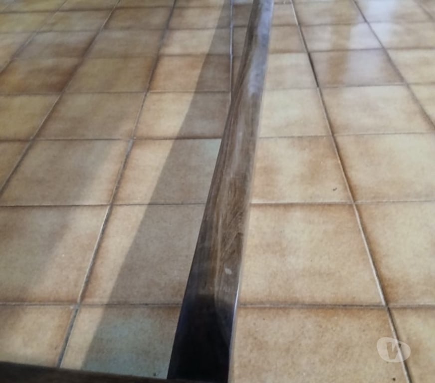 Ameublement & art de la table Finistère Chateauneuf du Faou - 29520 - Photos Vivastreet Grande table de ferme en chêne massif vernie