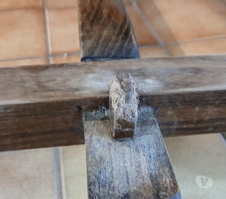 Ameublement & art de la table Finistère Chateauneuf du Faou - 29520 - Photos Vivastreet Grande table de ferme en chêne massif vernie