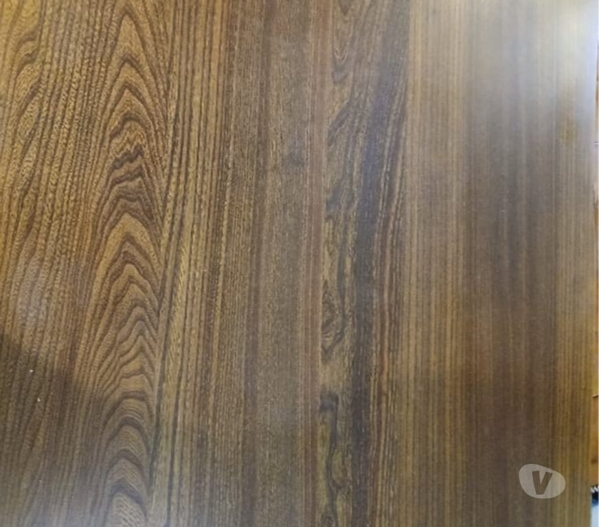 Ameublement & art de la table Finistère Chateauneuf du Faou - 29520 - Photos Vivastreet Grande table de ferme en chêne massif vernie