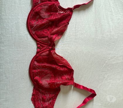 Vêtements occasion Courbevoie Hauts-de-Seine - Photos Vivastreet Soutien gorge rouge 95 F