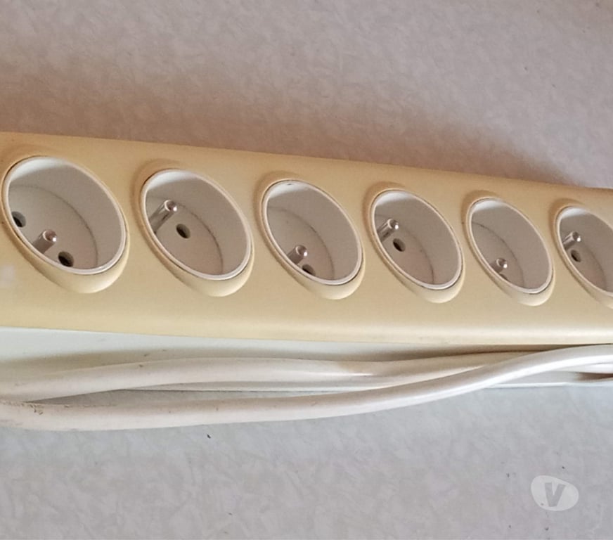 Informatique Gironde Talence - 33400 - Photos Vivastreet Multiprises 8 sorties