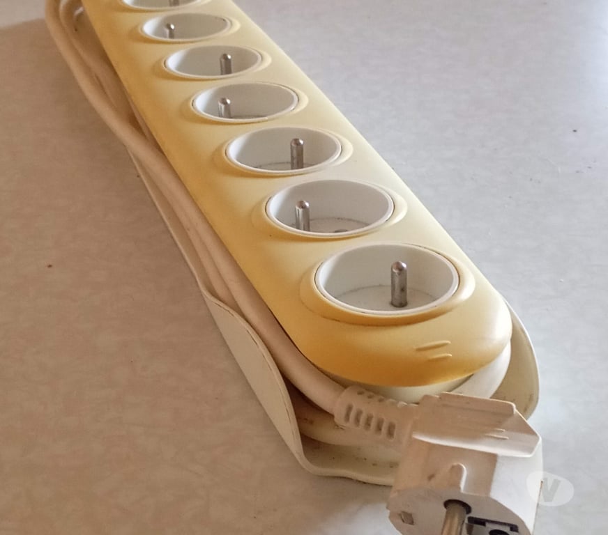 Informatique Gironde Talence - 33400 - Photos Vivastreet Multiprises 8 sorties