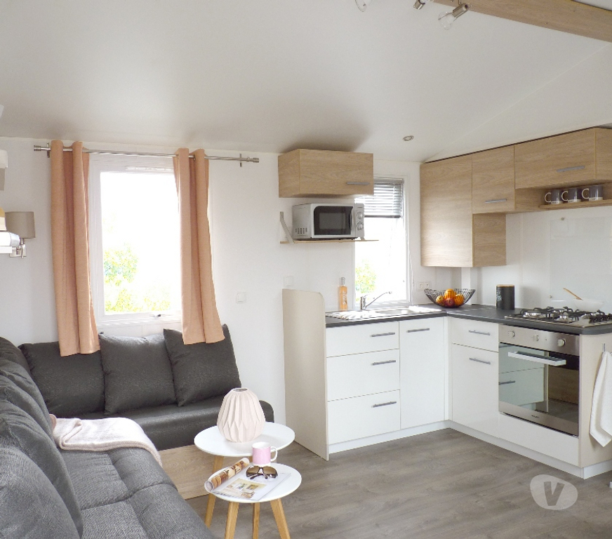 Mobil home Charente-Maritime Les Mathes - 17570 - Photos Vivastreet Premier prix 2 chambres
