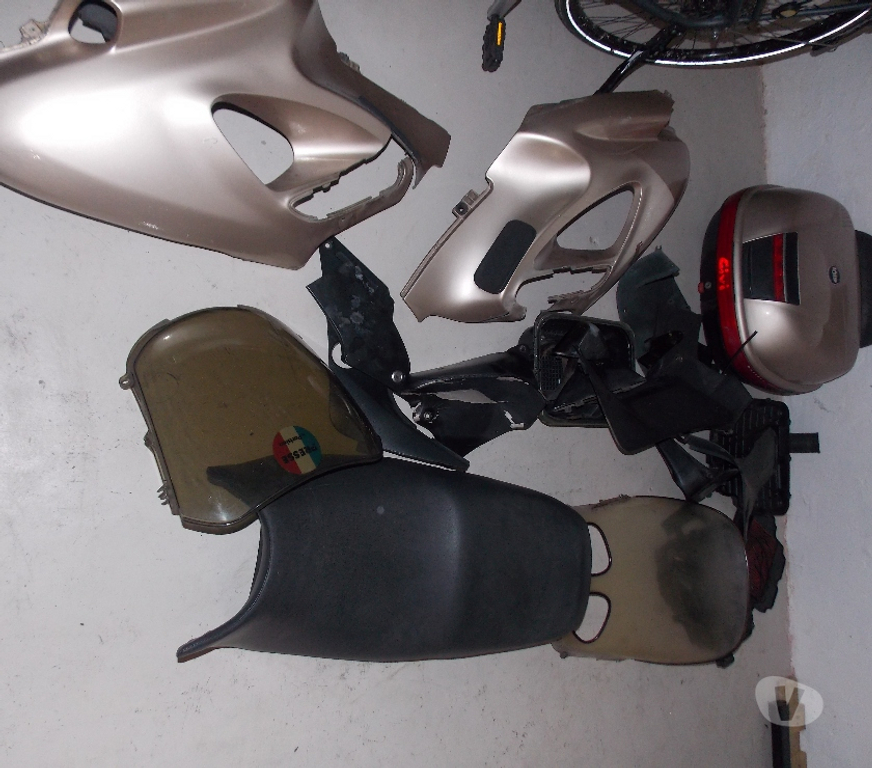 Moto d'occasion Gironde Arcachon - 33120 - Photos Vivastreet moto Honda Deauville