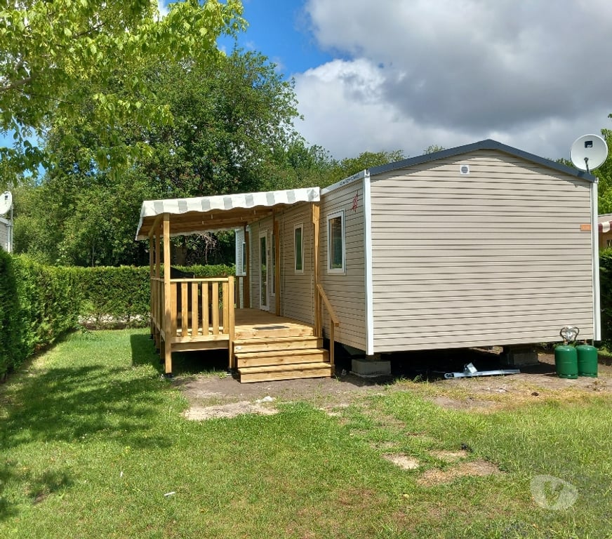 Mobil home Charente-Maritime Les Mathes - 17570 - Photos Vivastreet 4 chambres bor de mer