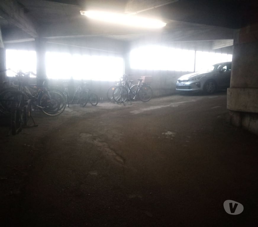 Parkings - Garages Haute-Garonne Toulouse - Photos Vivastreet Parking à louer près de françois verdier