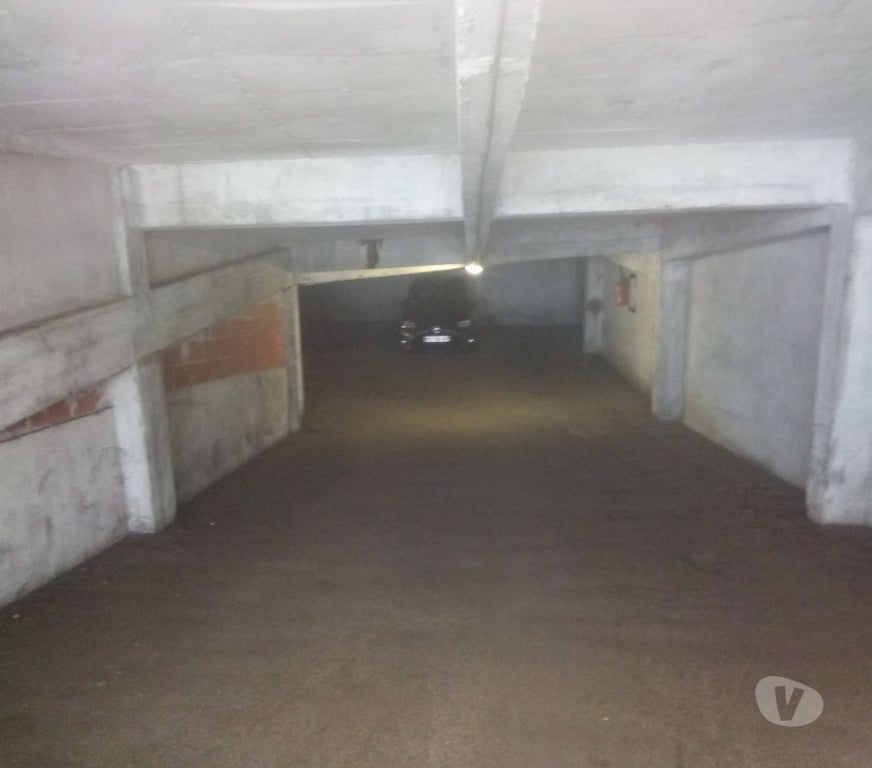 Parkings - Garages Haute-Garonne Toulouse - Photos Vivastreet Parking à louer près de françois verdier