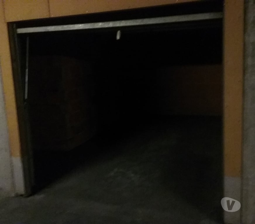 Parkings - Garages Haute-Garonne Toulouse - Photos Vivastreet LOCATION box fermé TOULOUSE - Saint-Aubin