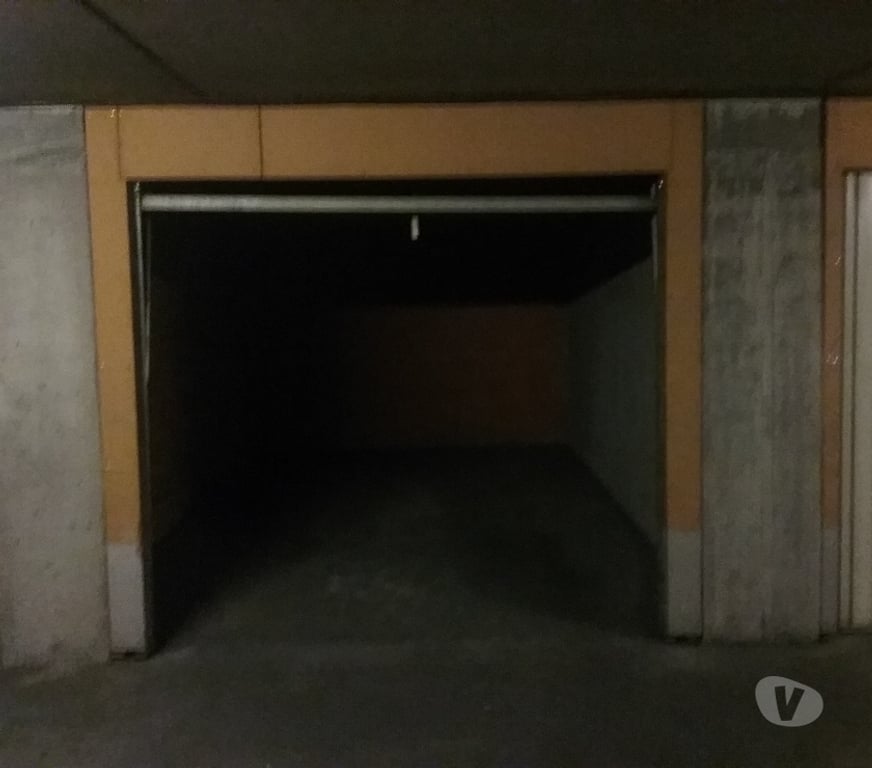 Parkings - Garages Haute-Garonne Toulouse - Photos Vivastreet LOCATION box fermé TOULOUSE - Saint-Aubin