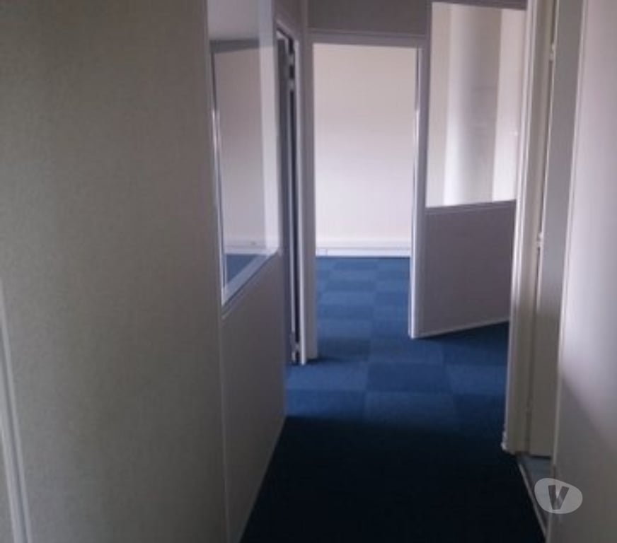 bureaux locaux Vaucluse Avignon - 84000 - Photos Vivastreet BUREAUX A LOUER AVIGNON centre d'affaires CAPSUD 100m2