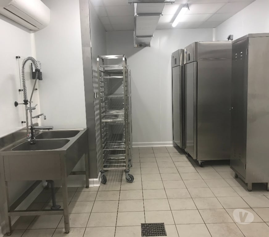 Fond de Commerce a vendre Haute-Garonne Toulouse - Photos Vivastreet Cuisine équipée – dark kitchen