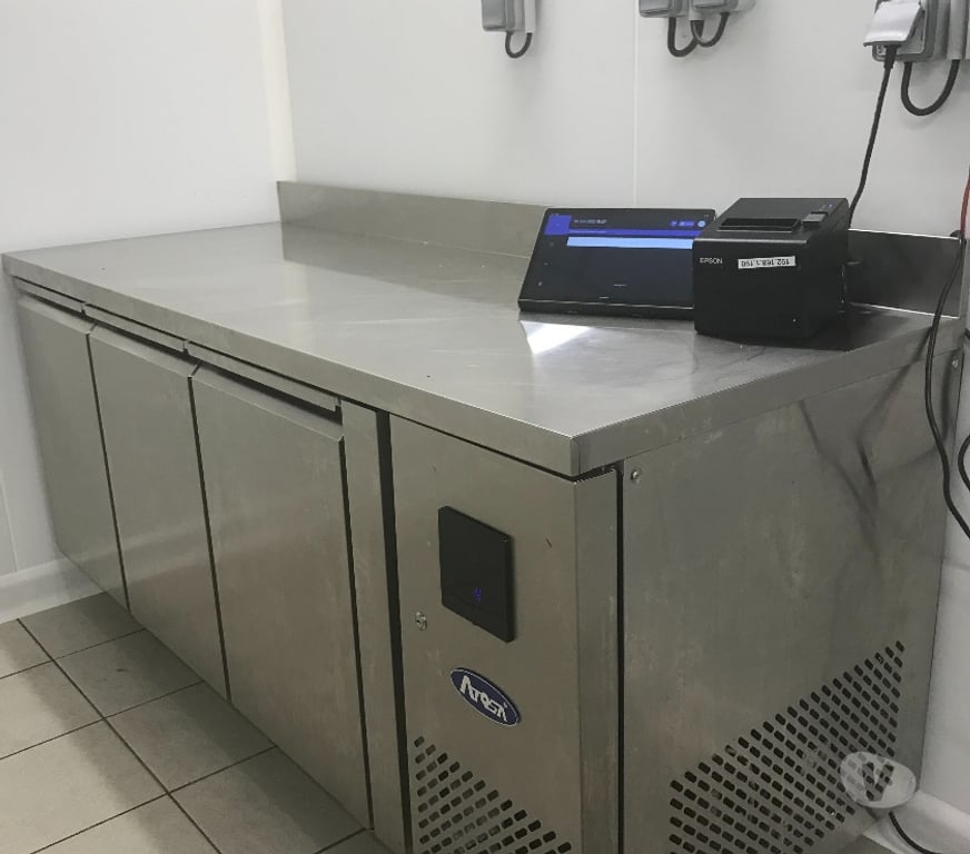 Fond de Commerce a vendre Haute-Garonne Toulouse - Photos Vivastreet Cuisine équipée – dark kitchen