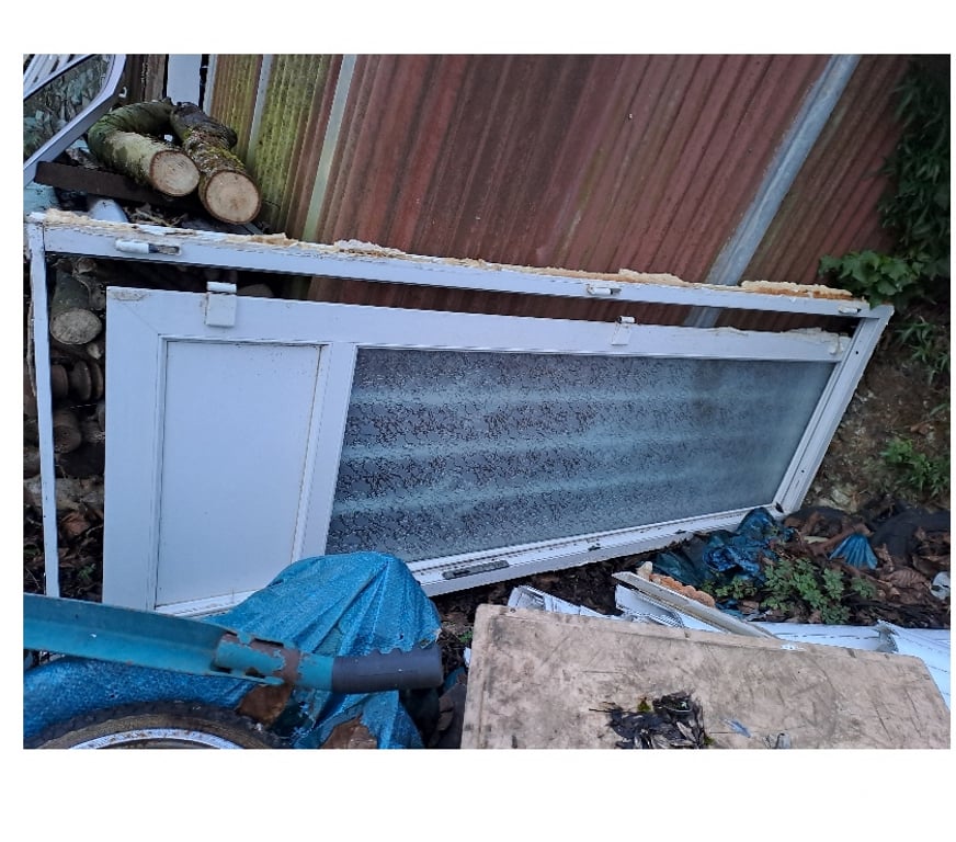  Seine-et-Marne Montceaux les Provins - 77151 - Photos Vivastreet grande porte d'entrée