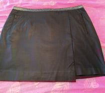 Très belle jupe courte taille 38 40