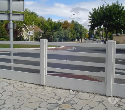  Pessac Gironde - Photos Vivastreet CLOTURE ALUMINIUM BLANC TRES BONNE QUALITE-EXCELLENT ETAT