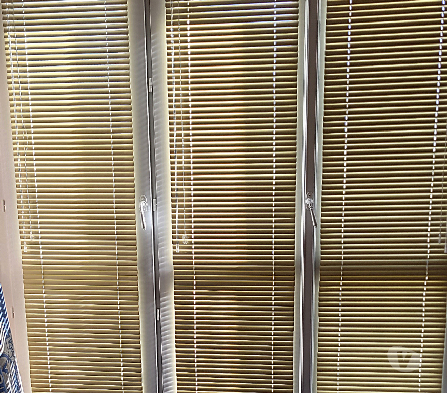 Ameublement & art de la table Maine-et-Loire Angers - Photos Vivastreet Store vénitien alu, fenêtre intérieure