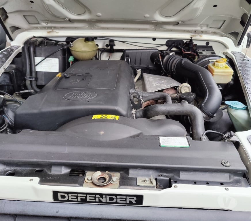 Voiture d'occasion Haute-Loire La Chapelle d'Aurec - 43120 - Photos Vivastreet Land rover Defender