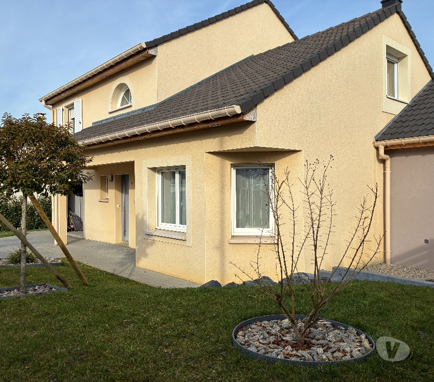 Vente Maison Moselle Silly sur Nied - 57530 - Photos Vivastreet Maison individuelle 6 pièces 177m²