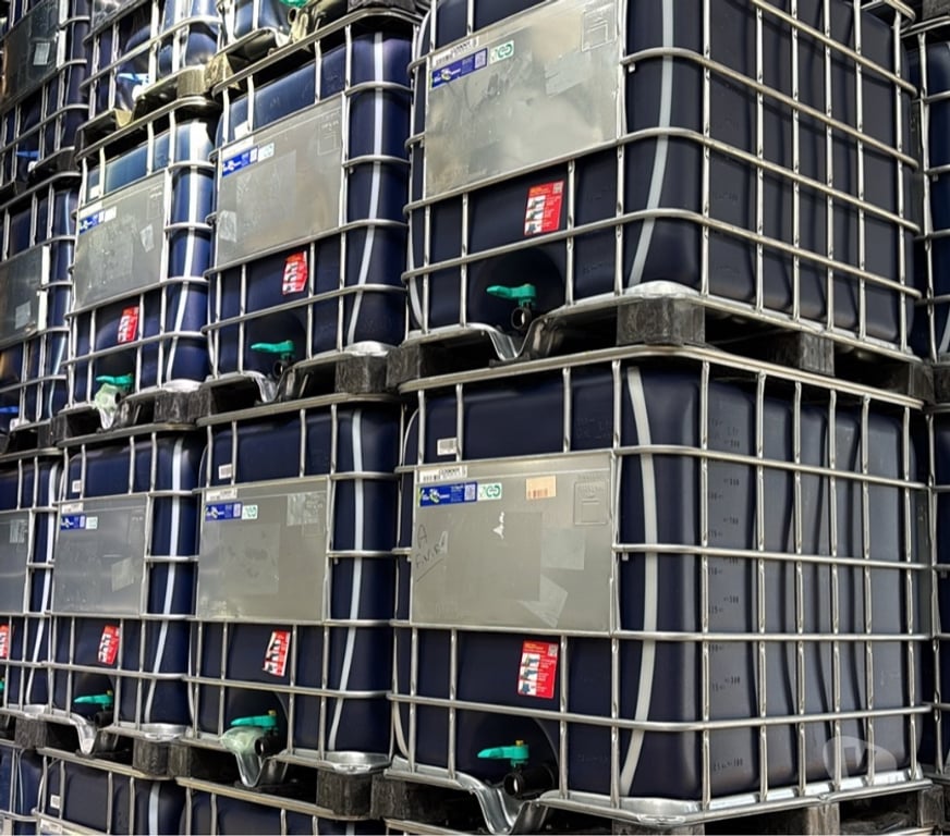  Maine-et-Loire Noyant - 49490 - Photos Vivastreet Cuve à eau opaque noire