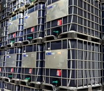 Cuve à eau opaque noire