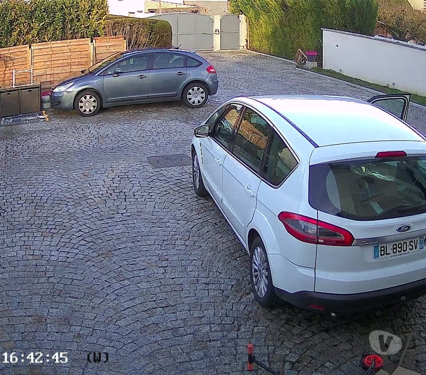 Voiture d'occasion Oise Rieux - 60870 - Photos Vivastreet Ford smax 2l 140