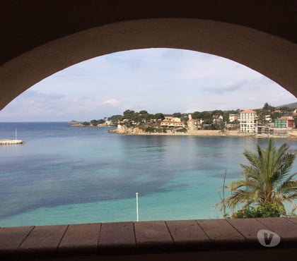 Location de vacances Bandol Var - Photos Vivastreet Appt pied dans l'eau