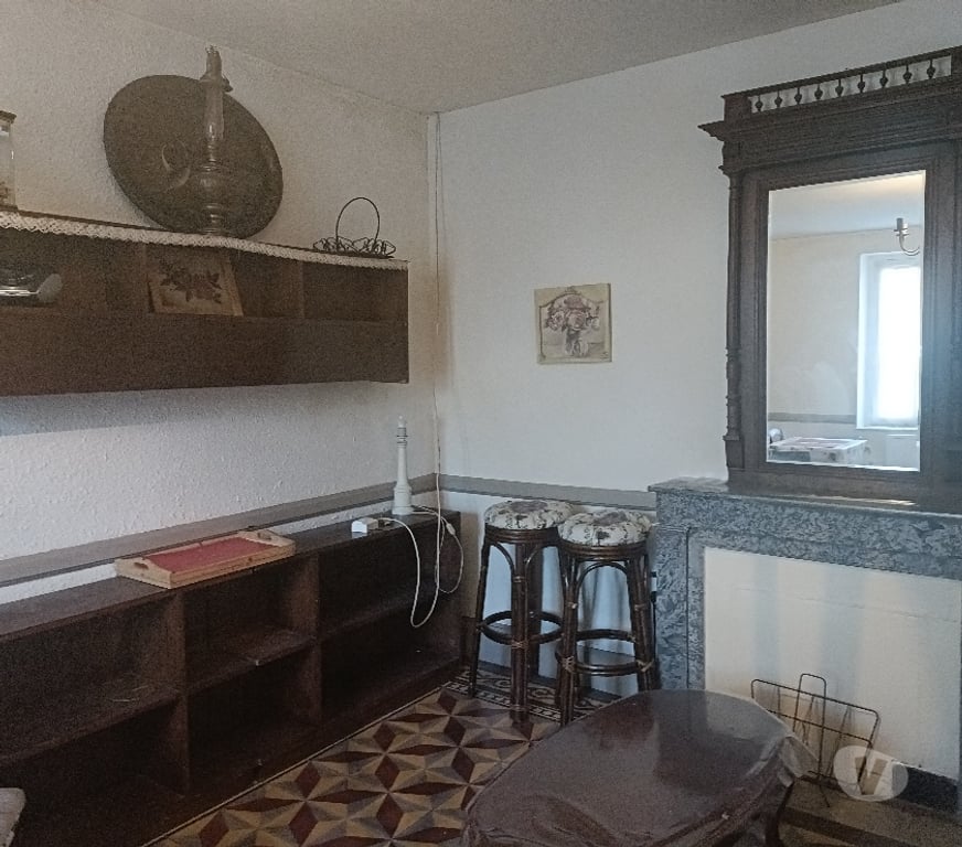 Appartement meublé Drôme Crest - 26400 - Photos Vivastreet T2 MEUBLE 7 MN A PIED DU CENTRE VILLE