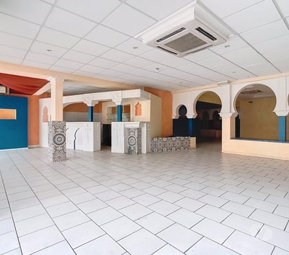 Fond de Commerce a vendre Montlucon Allier - Photos Vivastreet Vend murs grand local professionnel très faible coût