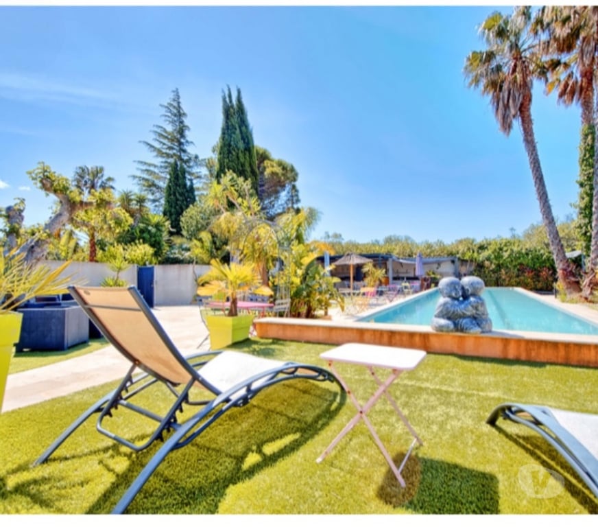 Vente Immeuble Var Hyeres - 83400 - Photos Vivastreet Gîte, investissement ou résidence familiale, 11 logements