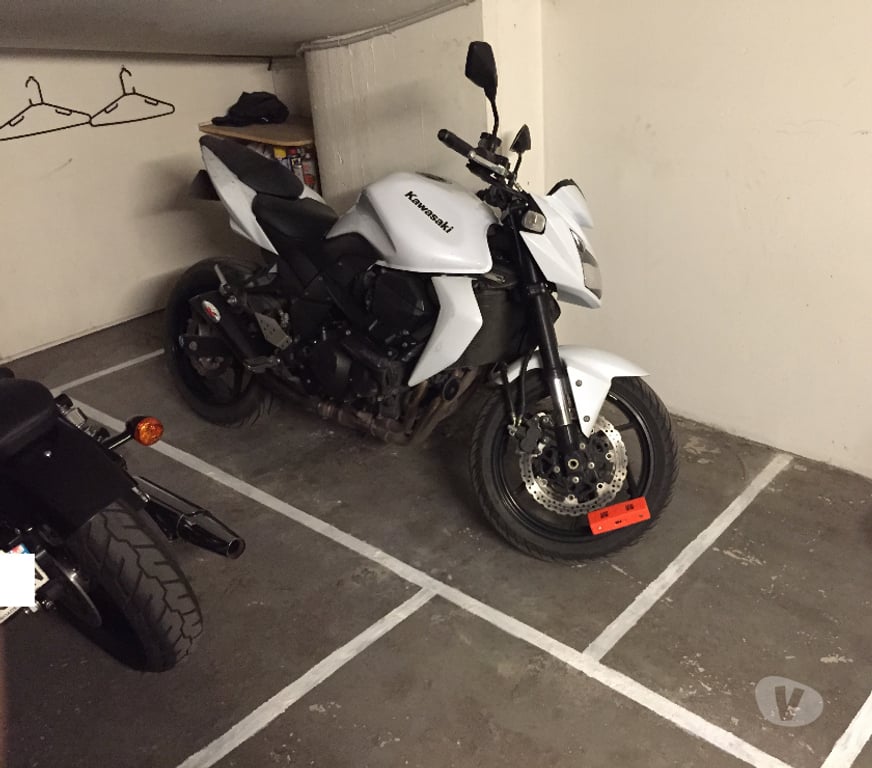 Parkings - Garages Paris Paris 17ème ardt - 75017 - Photos Vivastreet BOX MOTO SCOOTER PARIS 17 PORTE MAILLOT TERNES