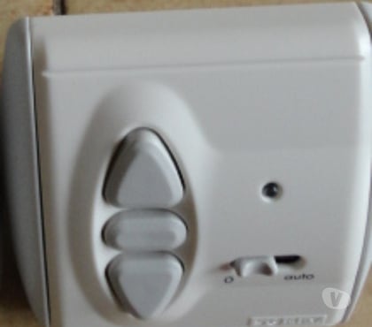 Photos Vivastreet Commande CENTRALIS UNO iB filaire SOMFY occasion