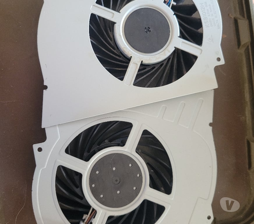 Jeux vidéo - consoles Nord Hazebrouck - 59190 - Photos Vivastreet Ventilateurs internes PS4 Pro
