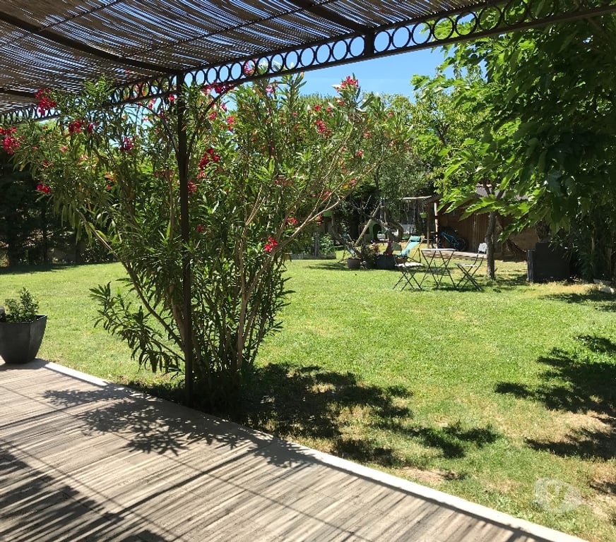 Vente Maison Gard Lirac - 30126 - Photos Vivastreet Maison Bastide avec jardin arboré 600 m² – Lirac