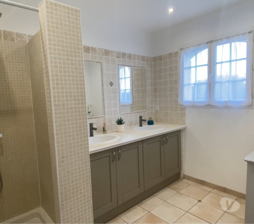 Vente Maison Gard Lirac - 30126 - Photos Vivastreet Maison Bastide avec jardin arboré 600 m² – Lirac