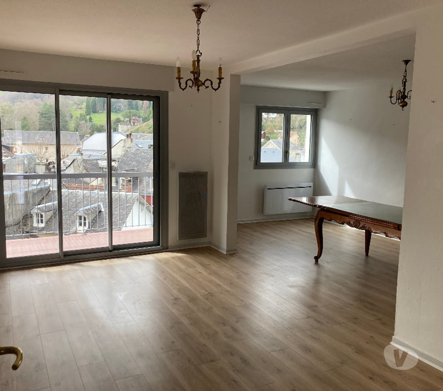 Location appartement Hautes-Pyrénées Bagneres de Bigorre - Photos Vivastreet Loue appartement 4 5 pèces centre ville