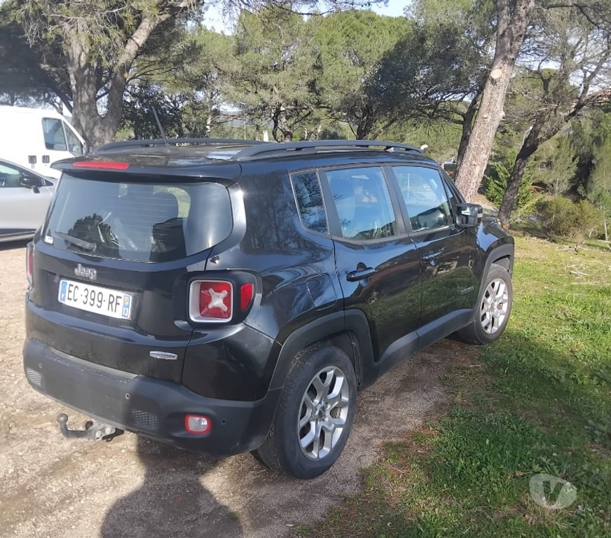 Voiture d'occasion Var Frejus - 83600 - Photos Vivastreet JEEP RENEGADE 120CH 1.6 Multijet Night Eagle